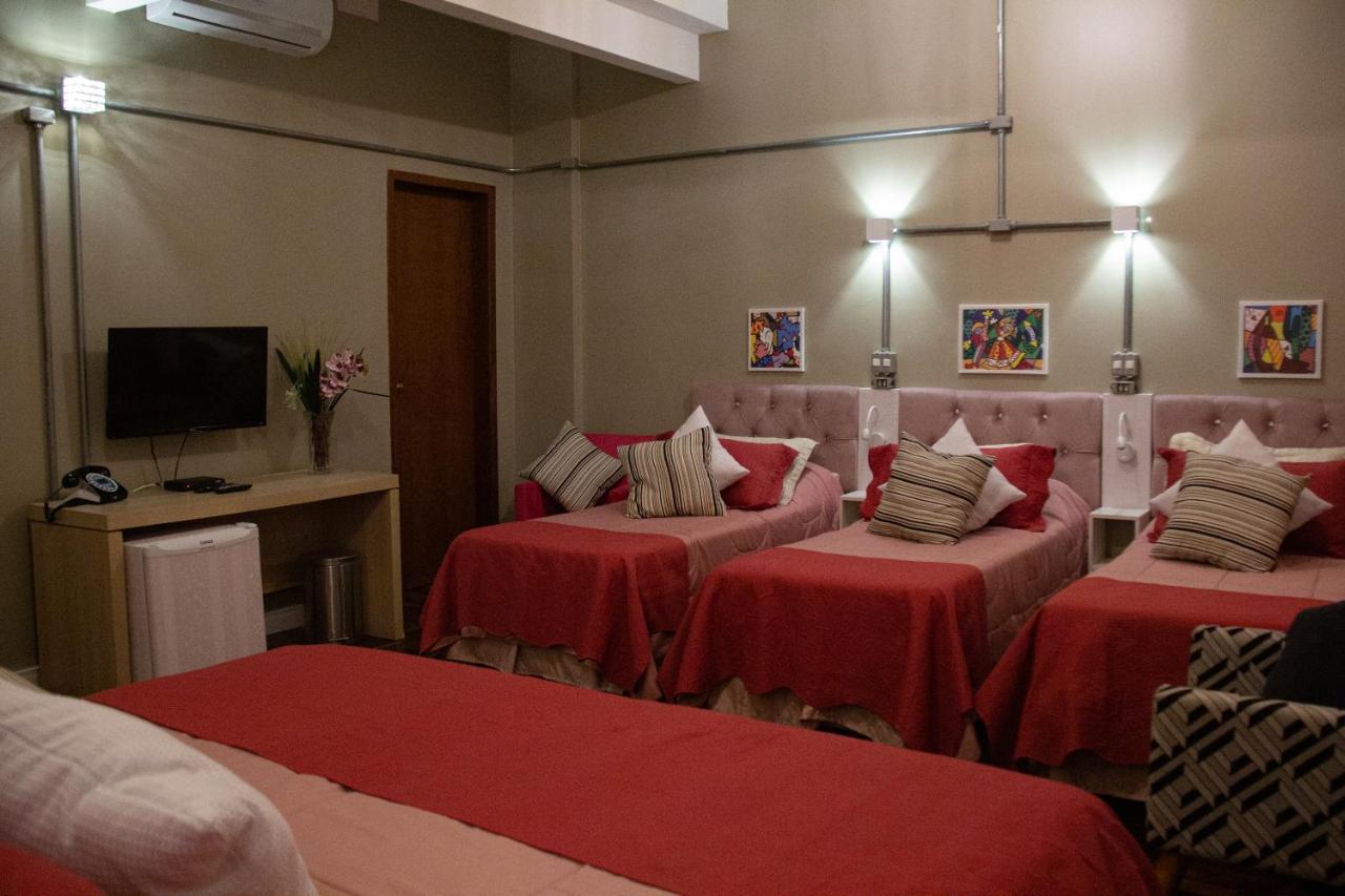 Hotel Brasilia Курітіба Екстер'єр фото