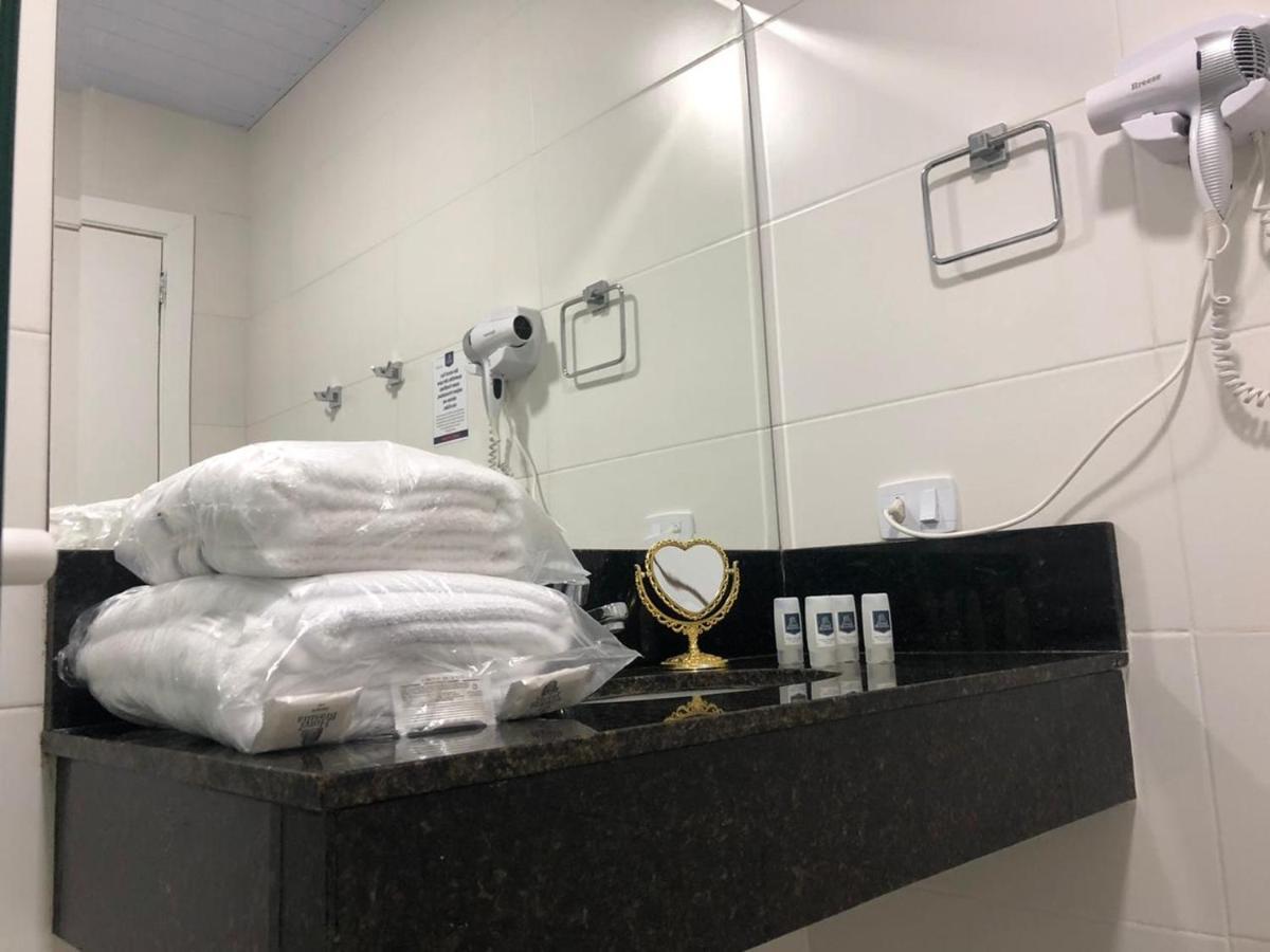 Hotel Brasilia Курітіба Екстер'єр фото
